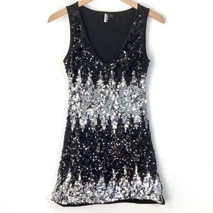 Forever Fashion Sequin Mini Dress Size S Black Silver Stretchy Sleeveless V-Neck